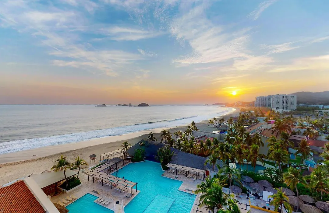 Park Royal Beach Ixtapa-1